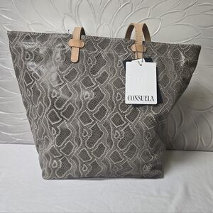 Dizzy Daily Tote By CONSUELA